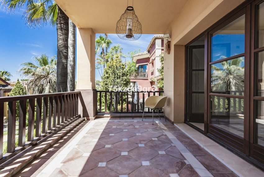 R5049391-Villa-For-Sale-Marbella-Detached-6-Beds-765-Built-19