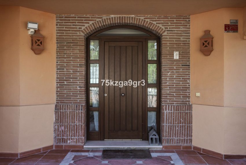 R5049391-Villa-For-Sale-Marbella-Detached-6-Beds-765-Built-2