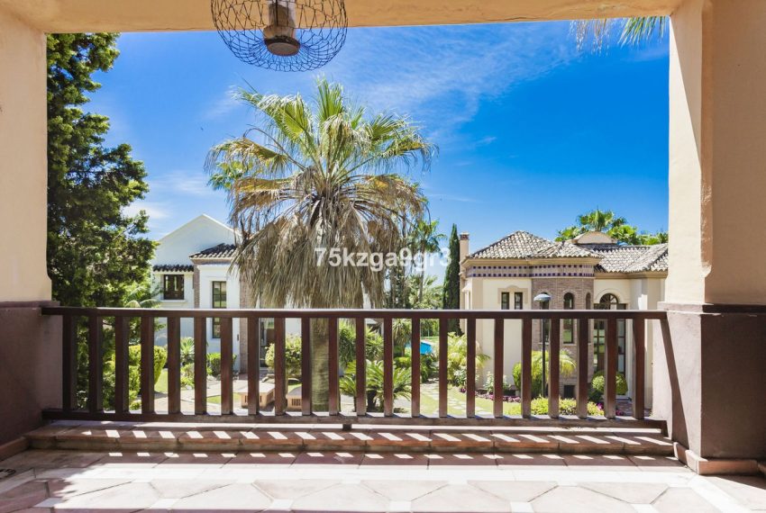 R5049391-Villa-For-Sale-Marbella-Detached-6-Beds-765-Built-4