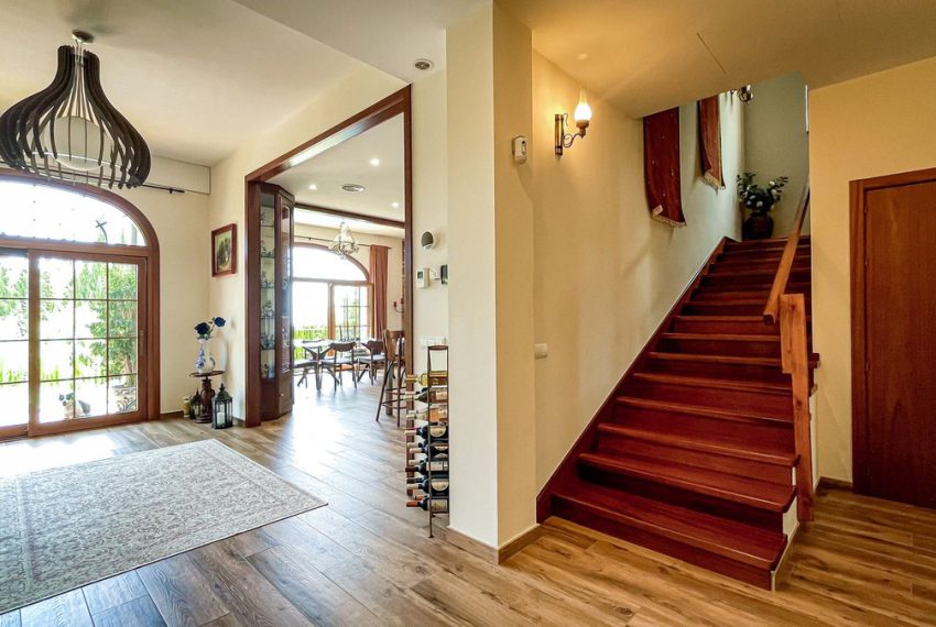 R5049835-Villa-For-Sale-El-Rosario-Detached-6-Beds-460-Built-13