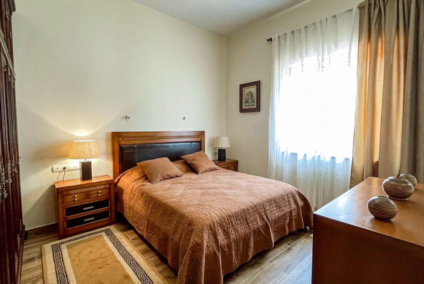 R5049835-Villa-For-Sale-El-Rosario-Detached-6-Beds-460-Built-14