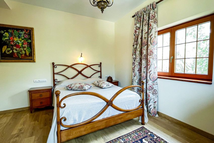 R5049835-Villa-For-Sale-El-Rosario-Detached-6-Beds-460-Built-18