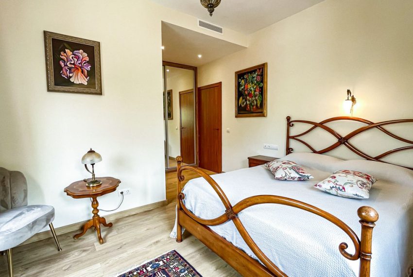 R5049835-Villa-For-Sale-El-Rosario-Detached-6-Beds-460-Built-19