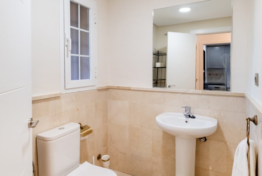 R5049898-Townhouse-For-Sale-The-Golden-Mile-Terraced-4-Beds-307-Built-11