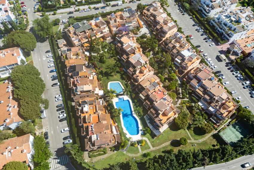 R5049898-Townhouse-For-Sale-The-Golden-Mile-Terraced-4-Beds-307-Built-8