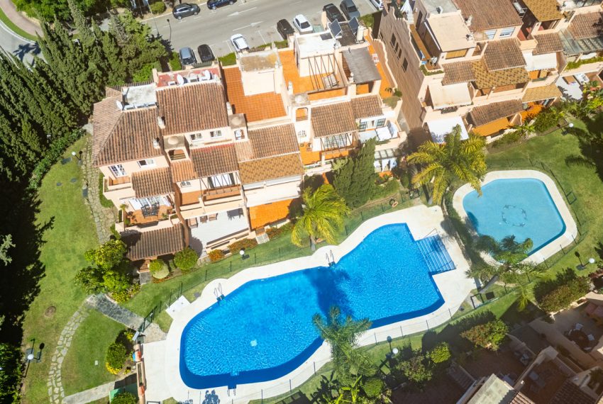 R5049898-Townhouse-For-Sale-The-Golden-Mile-Terraced-4-Beds-307-Built-9