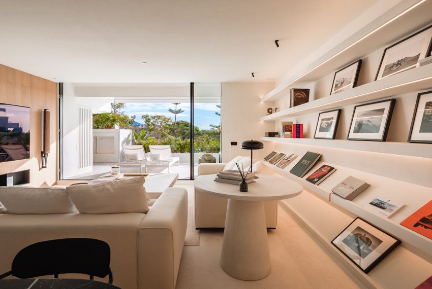 R5049910-Apartment-For-Sale-The-Golden-Mile-Middle-Floor-3-Beds-317-Built-10