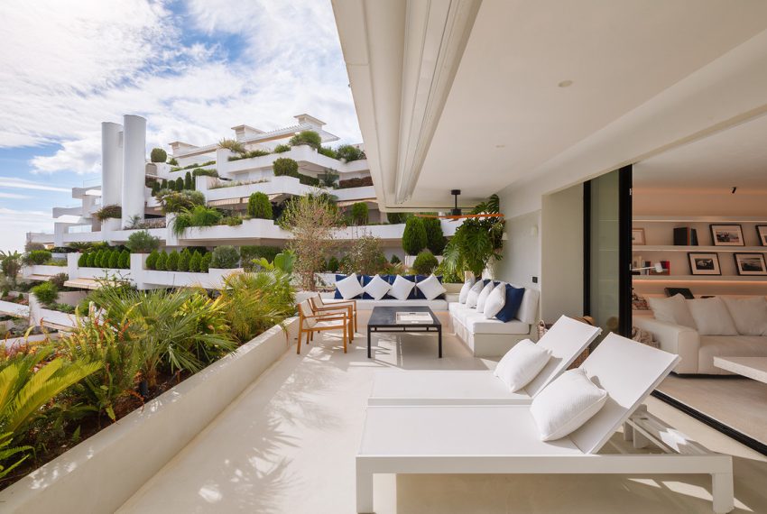 R5049910-Apartment-For-Sale-The-Golden-Mile-Middle-Floor-3-Beds-317-Built-14