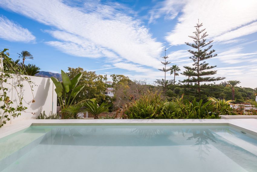 R5049910-Apartment-For-Sale-The-Golden-Mile-Middle-Floor-3-Beds-317-Built-16