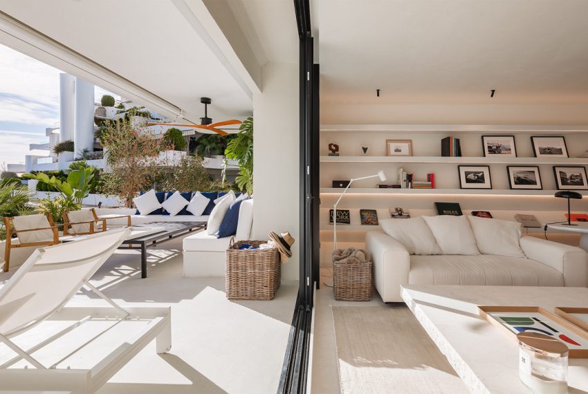 R5049910-Apartment-For-Sale-The-Golden-Mile-Middle-Floor-3-Beds-317-Built-6