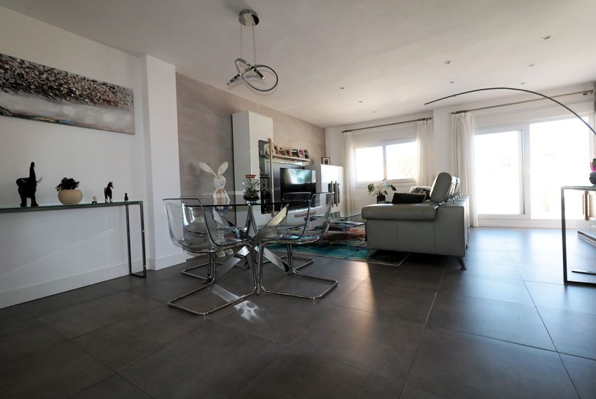 R5050156-Apartment-For-Sale-San-Pedro-de-Alcantara-Penthouse-2-Beds-135-Built-2