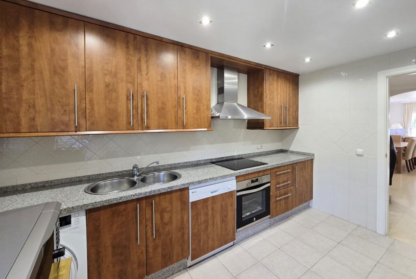 R5050351-Apartment-For-Sale-Elviria-Penthouse-3-Beds-155-Built-10