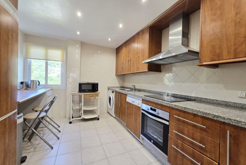 R5050351-Apartment-For-Sale-Elviria-Penthouse-3-Beds-155-Built-2