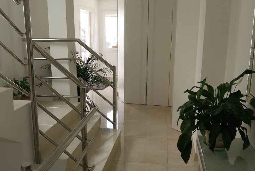 R5050603-Villa-For-Sale-Estepona-Detached-4-Beds-570-Built-10