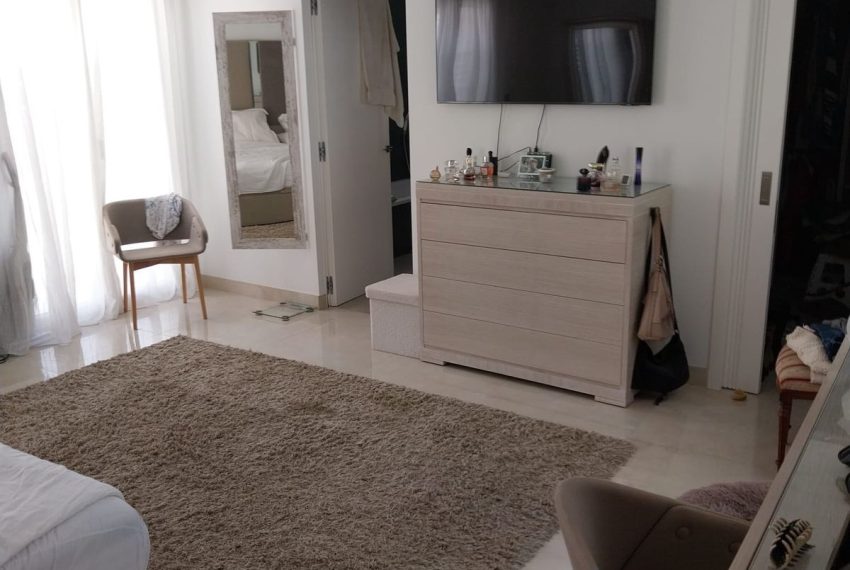 R5050603-Villa-For-Sale-Estepona-Detached-4-Beds-570-Built-13