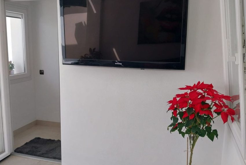 R5050603-Villa-For-Sale-Estepona-Detached-4-Beds-570-Built-17