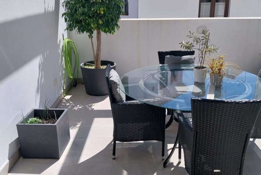 R5050603-Villa-For-Sale-Estepona-Detached-4-Beds-570-Built-5