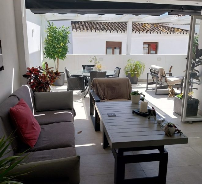 R5050603-Image 1-Detached - 4 Beds - 570 Built