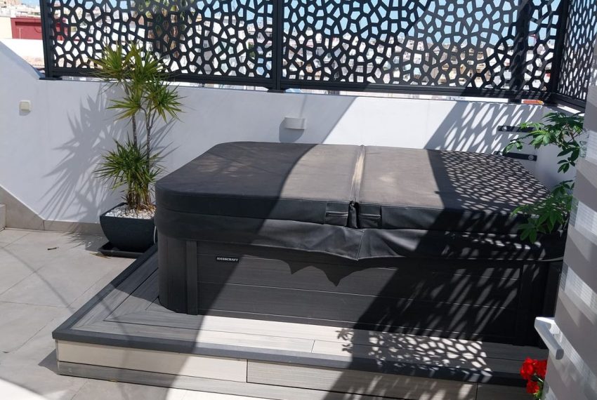 R5050603-Villa-For-Sale-Estepona-Detached-4-Beds-570-Built-8