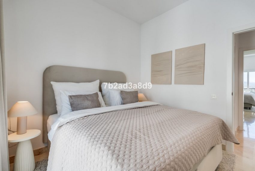 R5050606-Apartment-For-Sale-El-Paraiso-Penthouse-3-Beds-223-Built-11