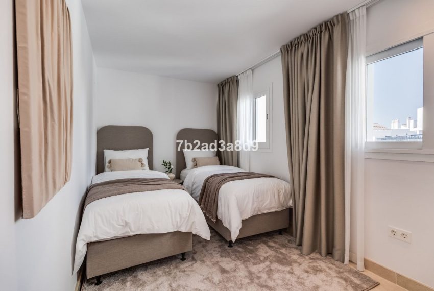 R5050606-Apartment-For-Sale-El-Paraiso-Penthouse-3-Beds-223-Built-12