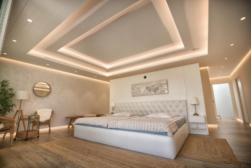R5050729-Villa-For-Sale-El-Paraiso-Detached-7-Beds-1497-Built-18