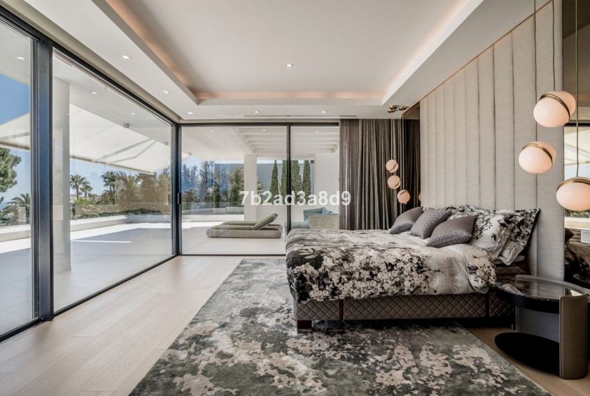 R5051209-Villa-For-Sale-The-Golden-Mile-Detached-5-Beds-868-Built-14