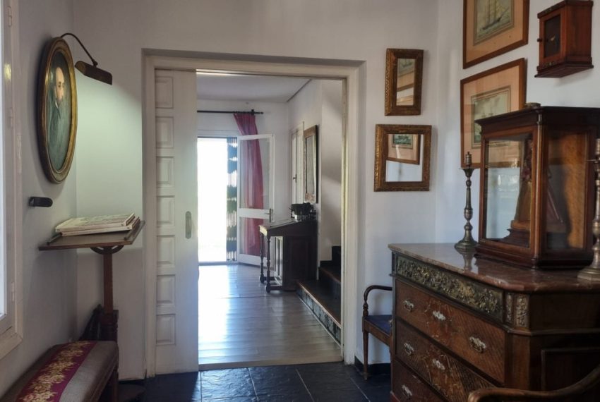 R5051320-Villa-For-Sale-Marbella-Detached-6-Beds-680-Built-2