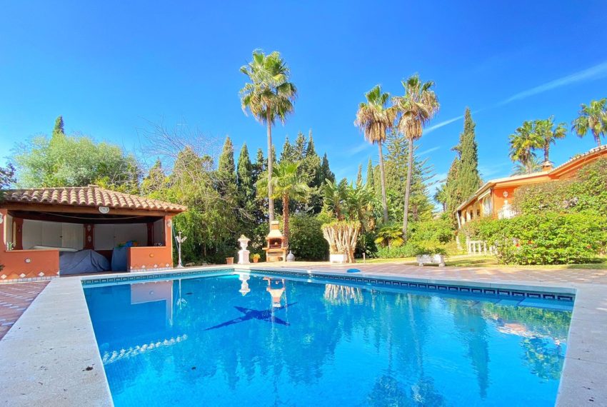 R5051551-Villa-For-Sale-Nagueles-Detached-6-Beds-327-Built-10