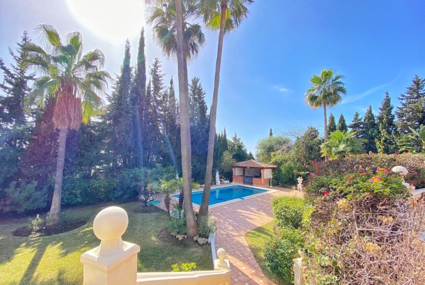 R5051551-Villa-For-Sale-Nagueles-Detached-6-Beds-327-Built-11