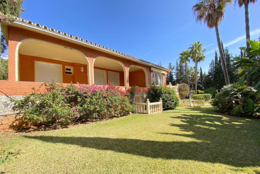R5051551-Villa-For-Sale-Nagueles-Detached-6-Beds-327-Built-17
