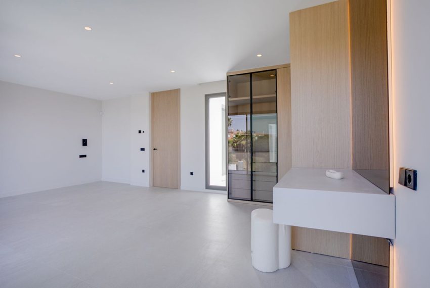 R5052178-Villa-For-Sale-Estepona-Detached-4-Beds-245-Built-15