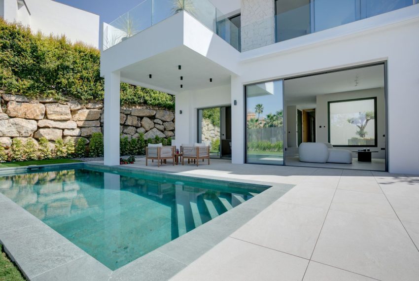 R5052178-Villa-For-Sale-Estepona-Detached-4-Beds-245-Built-8