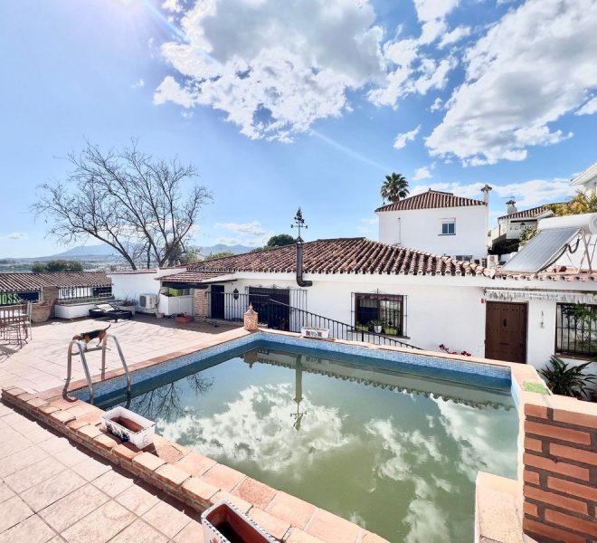 R5052439-Image 1-Detached - 4 Beds - 180 Built