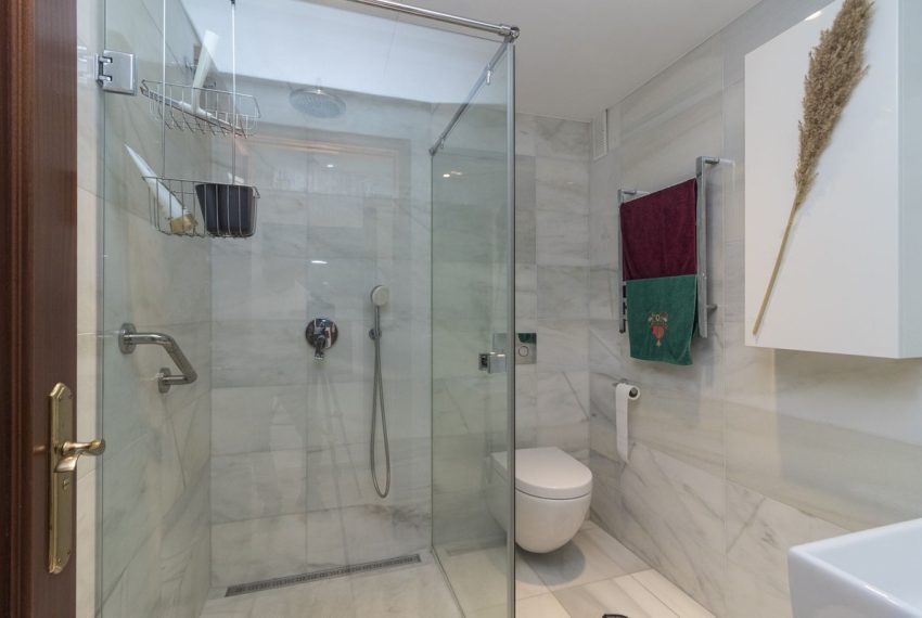 R5052637-Apartment-For-Sale-San-Pedro-de-Alcantara-Penthouse-3-Beds-126-Built-12