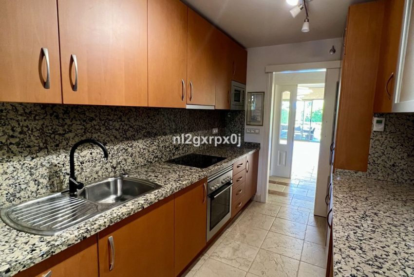 R5053348-Apartment-For-Sale-Benahavis-Ground-Floor-2-Beds-98-Built-11