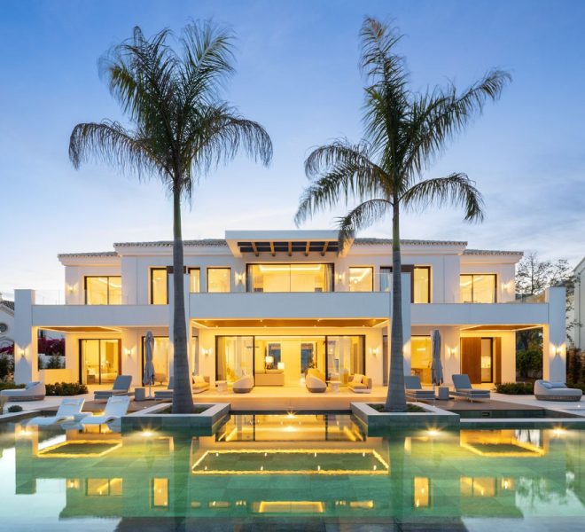 R5054644-Image 1-Detached - 7 Beds - 803 Built