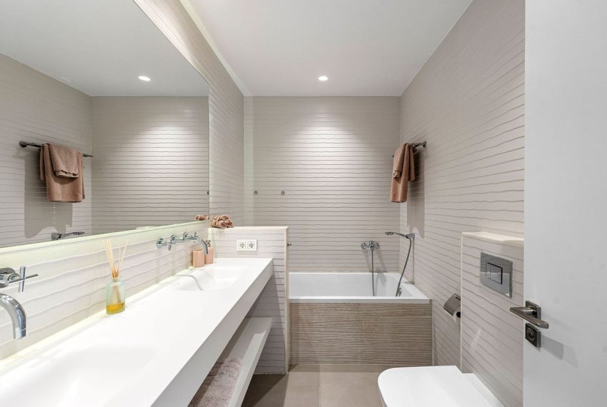 R5055703-Villa-For-Sale-La-Quinta-Detached-5-Beds-630-Built-15