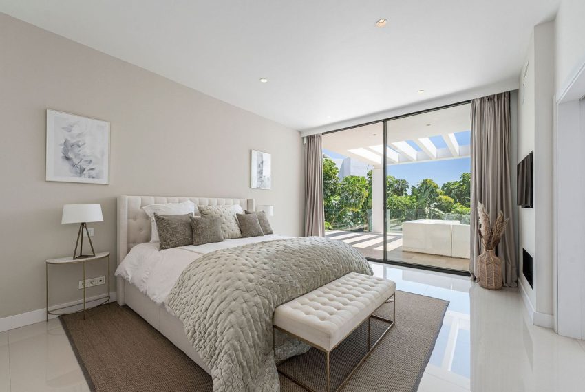R5055703-Villa-For-Sale-La-Quinta-Detached-5-Beds-630-Built-17