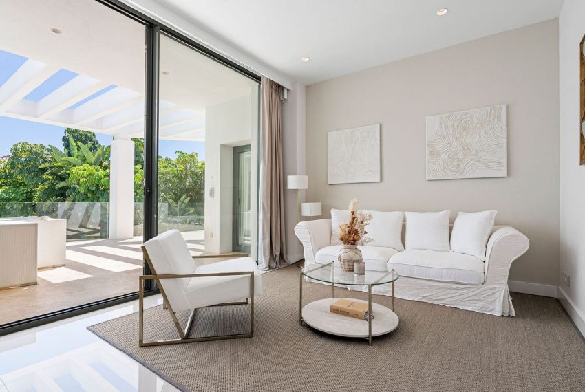 R5055703-Villa-For-Sale-La-Quinta-Detached-5-Beds-630-Built-19