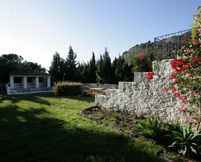 R511305-Image 1-Finca - 3 Beds - 451 Built
