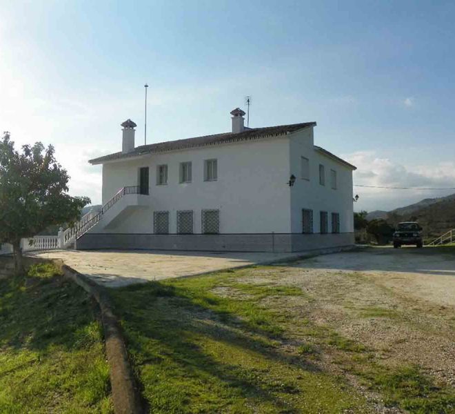 R3795868-Image 1-Finca - 6 Beds - 803 Built