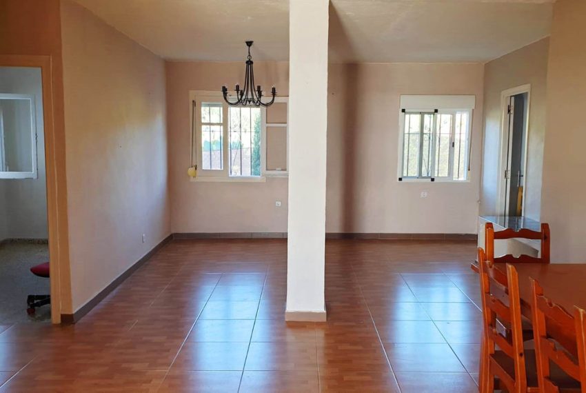 R3918142-Villa-For-Sale-Estepona-Finca-5-Beds-200-Built-12