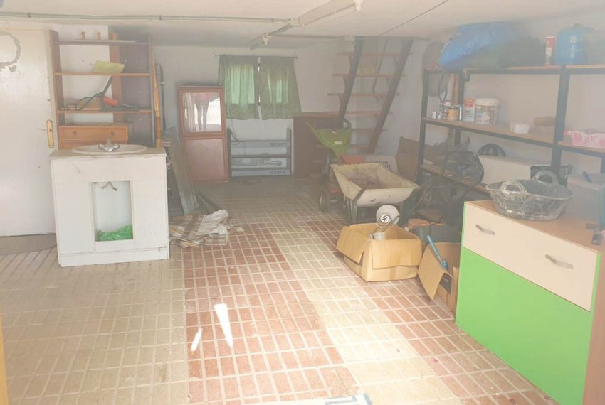 R3918142-Villa-For-Sale-Estepona-Finca-5-Beds-200-Built-16