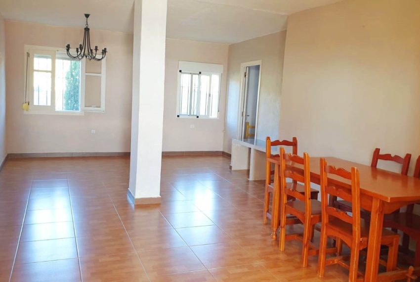 R3918142-Villa-For-Sale-Estepona-Finca-5-Beds-200-Built-17