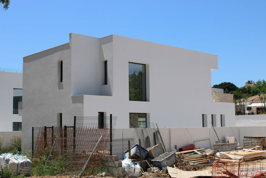 R4014661-Villa-For-Sale-Atalaya-Detached-6-Beds-412-Built-3