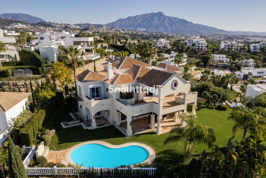 R4019482-Villa-For-Sale-Benahavis-Detached-5-Beds-530-Built-13