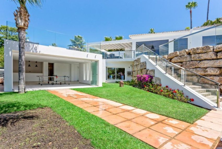 R4145284-Villa-For-Sale-Las-Chapas-Detached-7-Beds-1000-Built-15