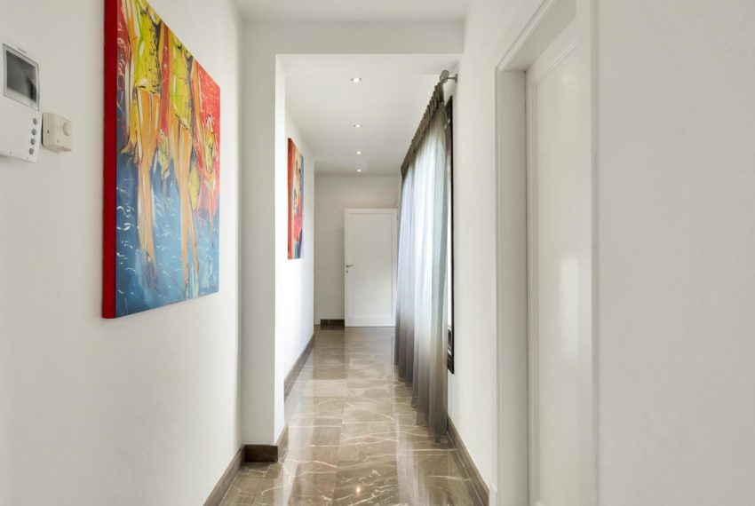 R4454983-Villa-For-Sale-Benahavis-Detached-6-Beds-875-Built-12