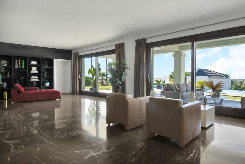R4454983-Villa-For-Sale-Benahavis-Detached-6-Beds-875-Built-16
